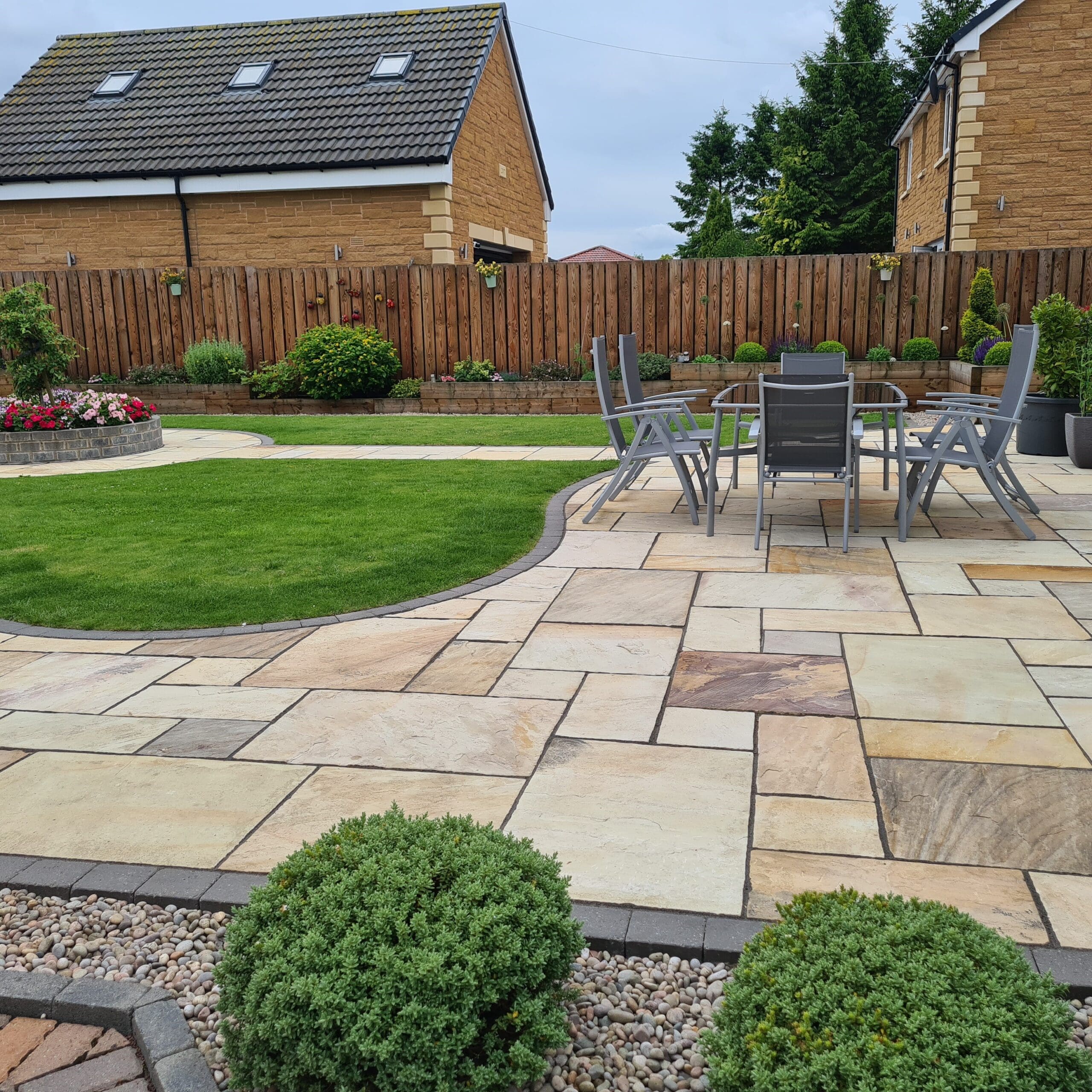 Golden Fossil Sandstone Patio Paving