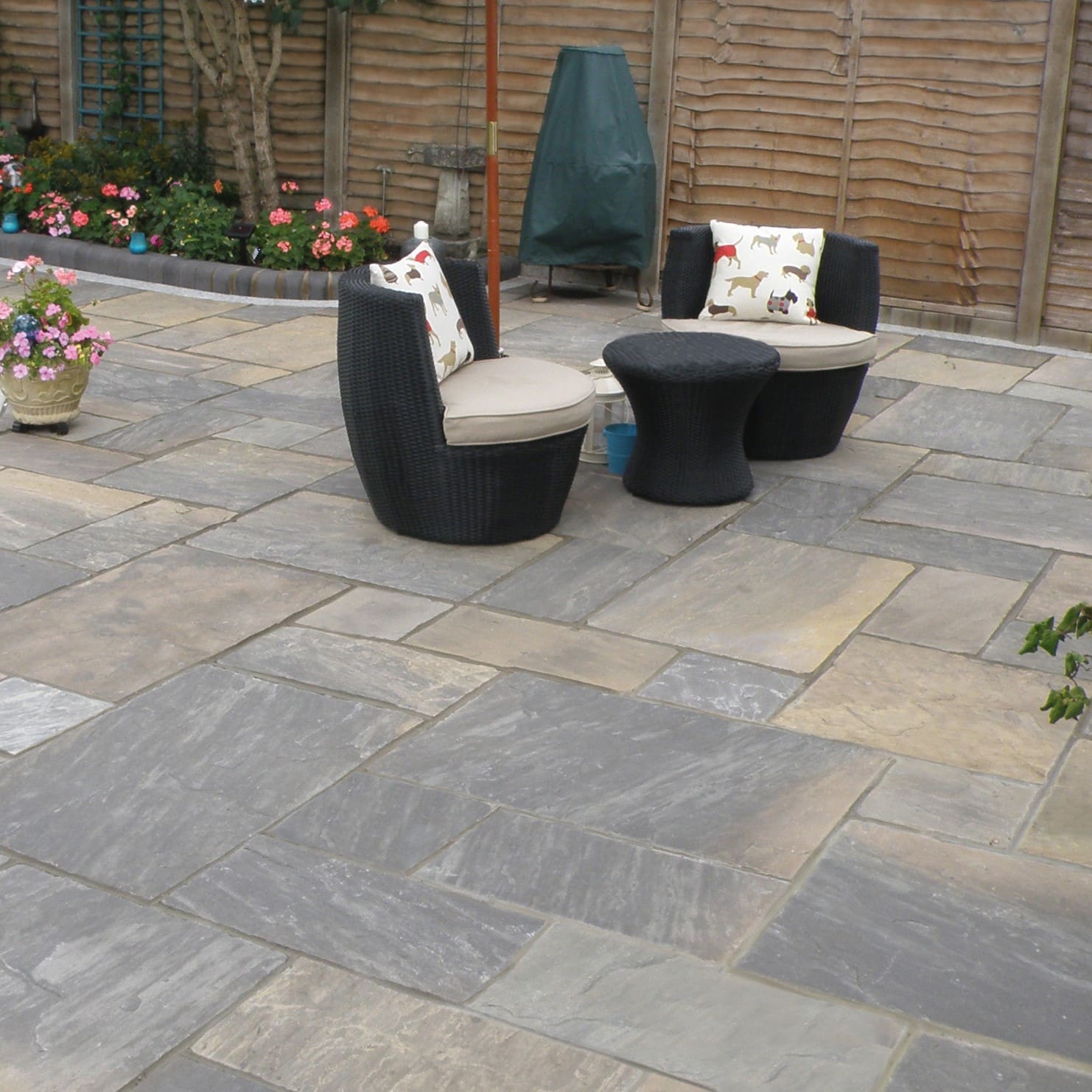Graphite Sandstone Patio Paving