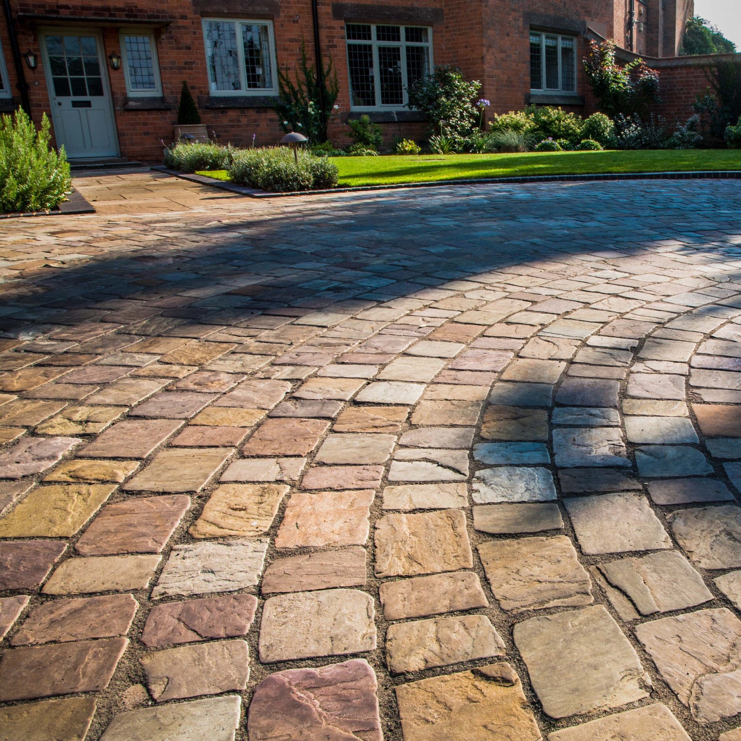 Meadow Sandstone Cobbles