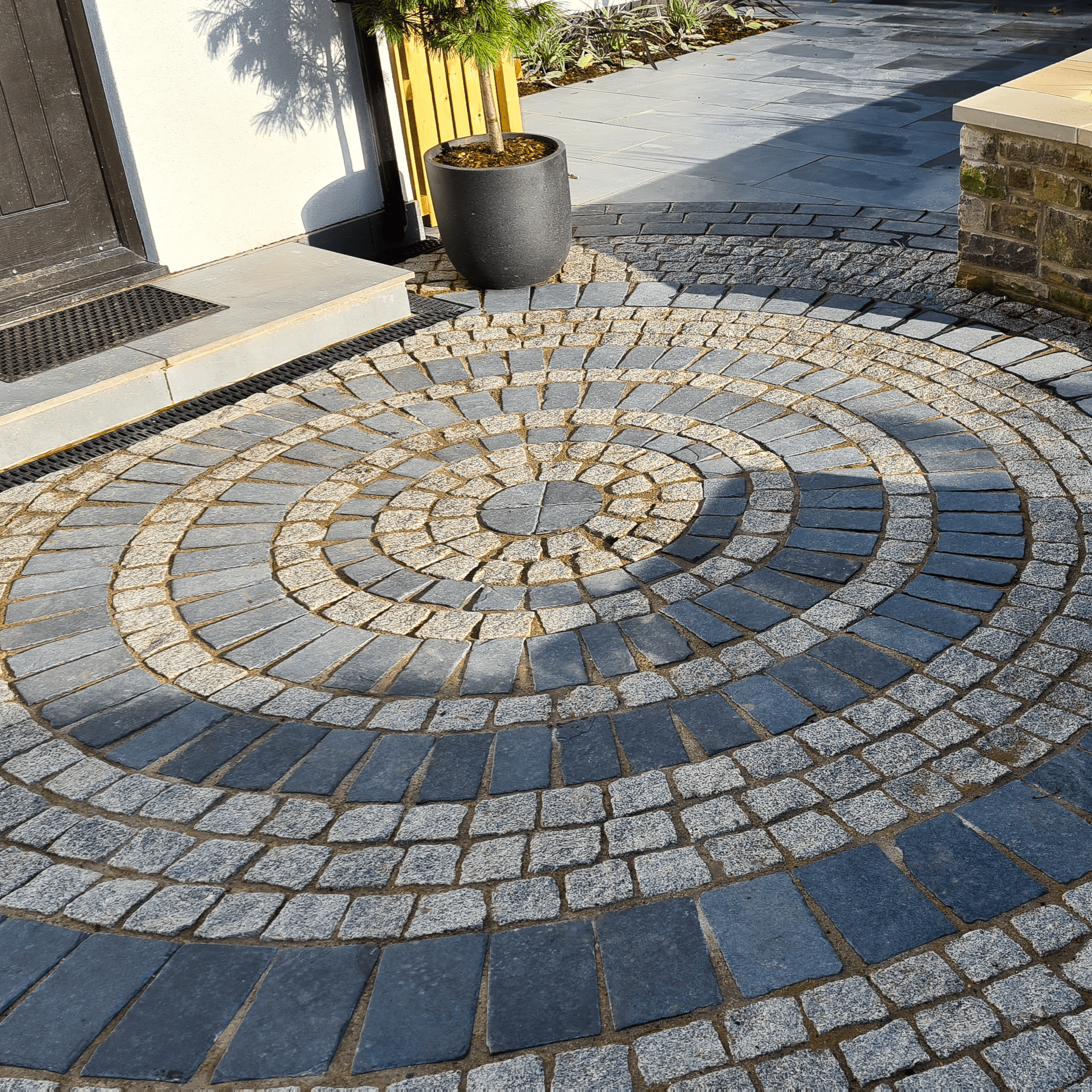 Granite Silver Setts